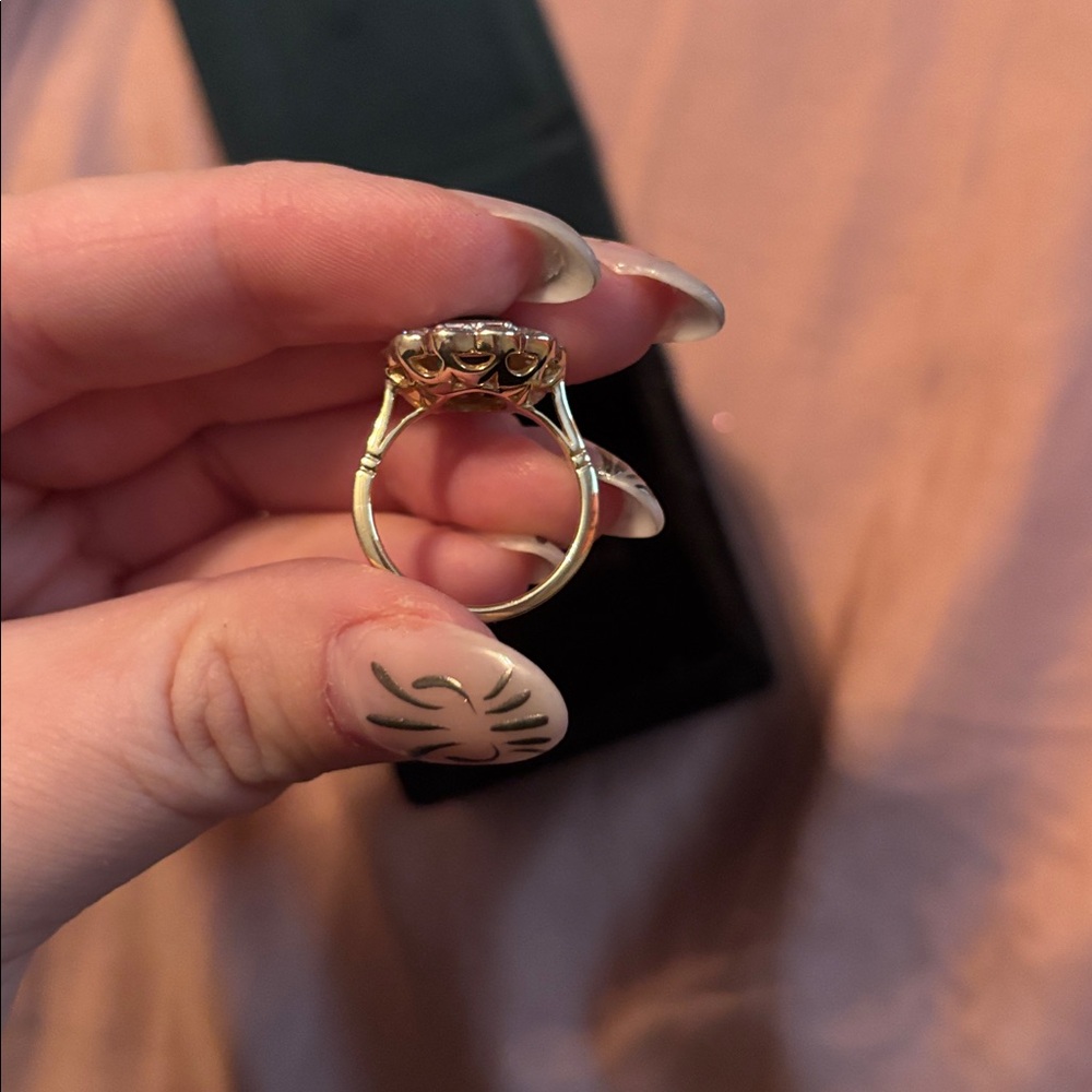 Lab created emerald ring - Picture 2 of 5